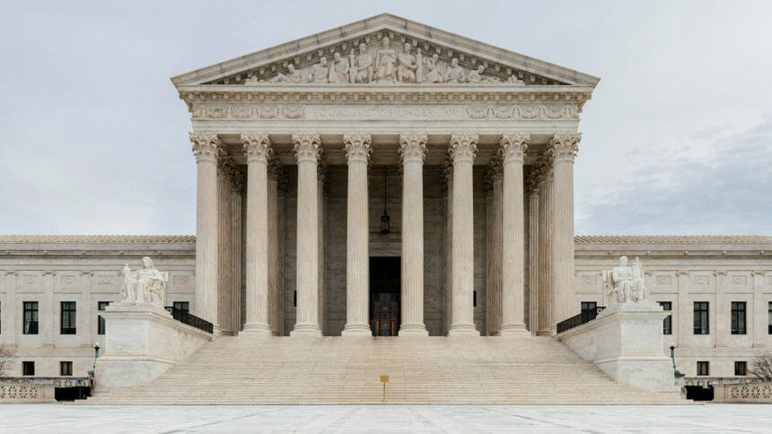 The building housing the United States Supreme Court in Washington, DC