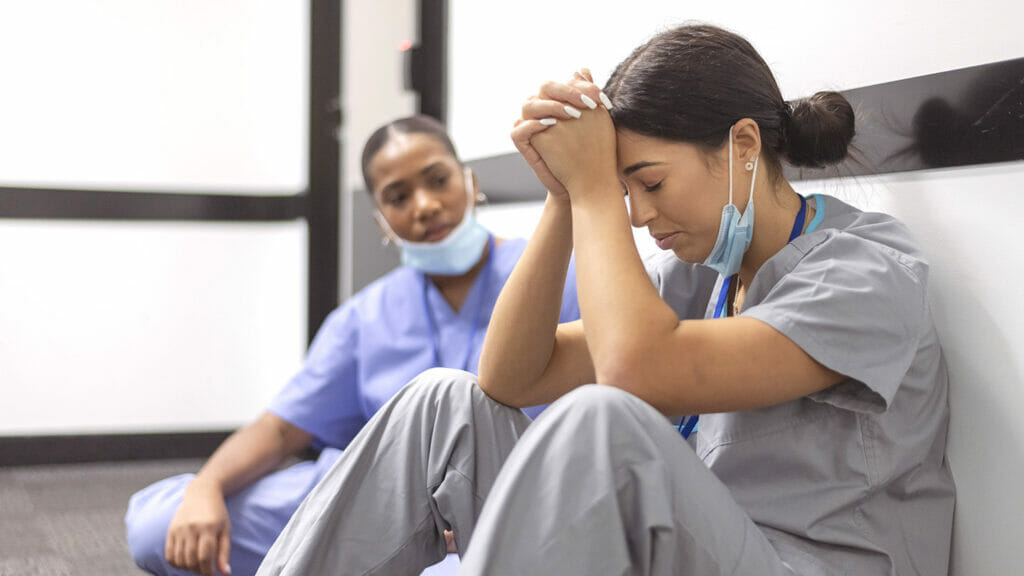 Nearly one third of RNs likely to seek different job, AMN study finds