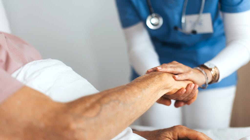 Lawmakers, regulators push CMS for greater hospice program oversight